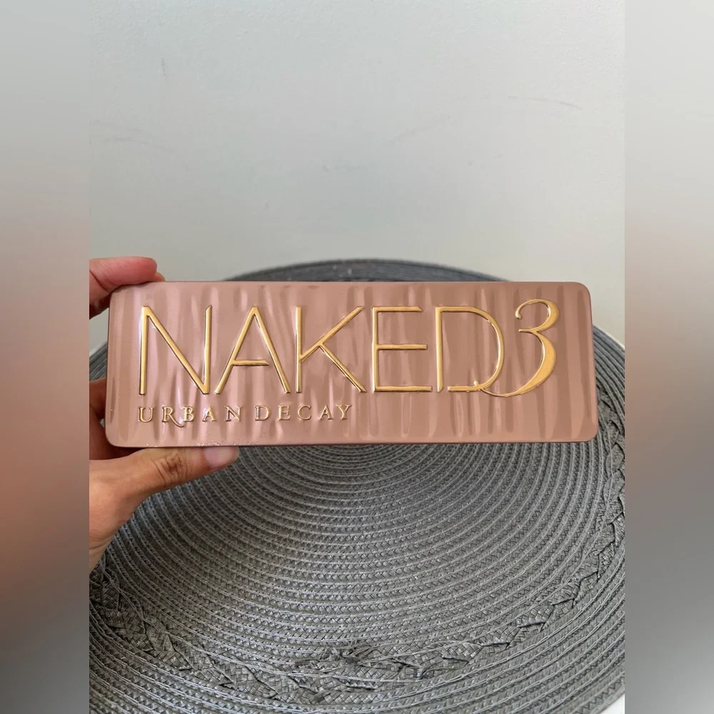 NEW Urban Decay Naked3 Eyeshadow Palette Pink White Shimmer Neutral